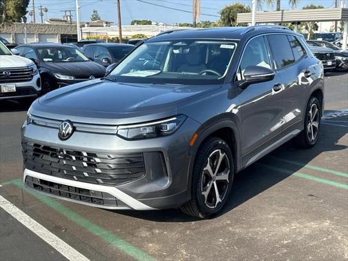 2025 Volkswagen Tiguan 2.0T SE 4MOTION