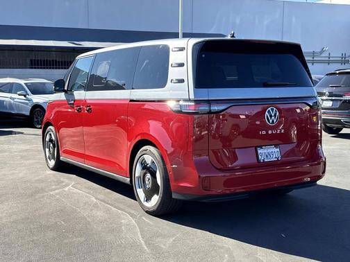 2025 Volkswagen ID. Buzz Pro S