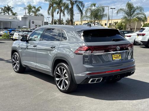 2025 Volkswagen Atlas Cross Sport 2.0T SEL Premium