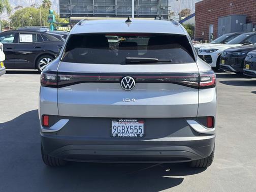 Silver Mist Metallic 2023 Volkswagen ID.4 Pro