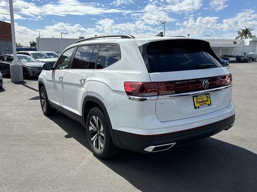 2025 Volkswagen Atlas 2.0T SE