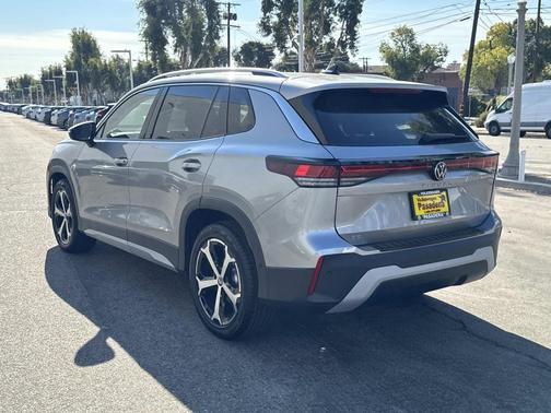 2025 Volkswagen Tiguan 2.0T SE