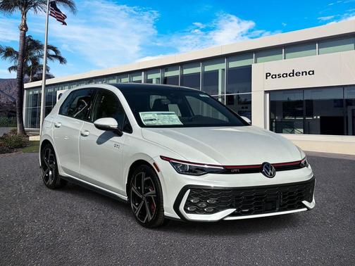2025 Volkswagen Golf GTI 2.0T SE DSG