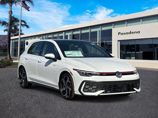 2025 Volkswagen Golf GTI 2.0T SE DSG