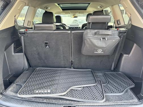 2022 Volkswagen Atlas 3.6L SEL Premium