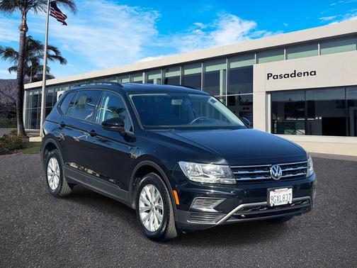 Deep Black Pearl 2019 Volkswagen Tiguan 2.0T S