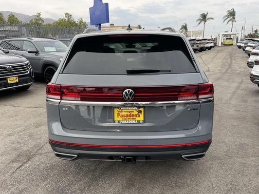 2026 Volkswagen Atlas 2.0T SE w/Technology 4MOTION