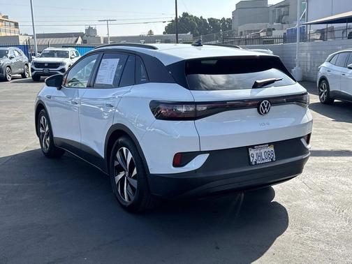 2023 Volkswagen ID.4 Pro