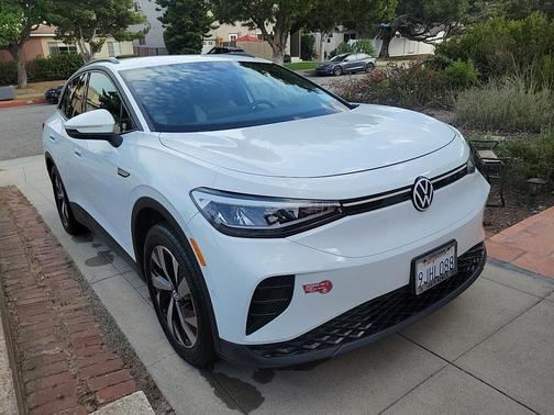 2023 Volkswagen ID.4 Pro