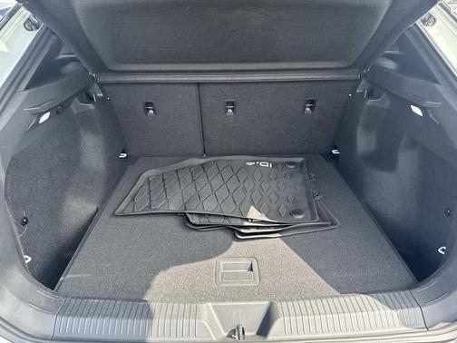 Pure White 2023 Volkswagen ID.4 Pro