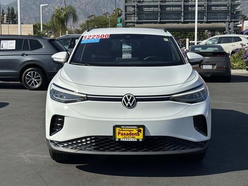 Pure White 2023 Volkswagen ID.4 AWD Pro