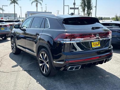 2025 Volkswagen Atlas Cross Sport 2.0T SEL Premium