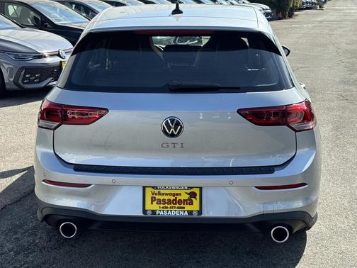 2025 Volkswagen Golf GTI 2.0T SE DSG