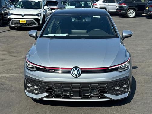 2025 Volkswagen Golf GTI 2.0T SE DSG