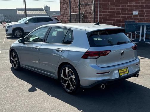 2025 Volkswagen Golf GTI 2.0T SE DSG