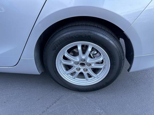 2017 Toyota Prius Three