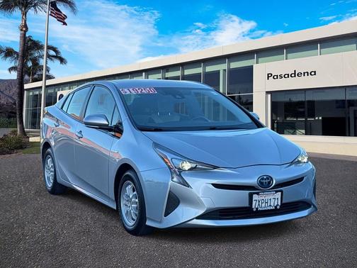 2017 Toyota Prius Three