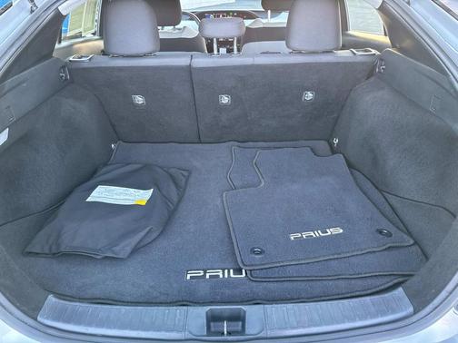 2017 Toyota Prius Three