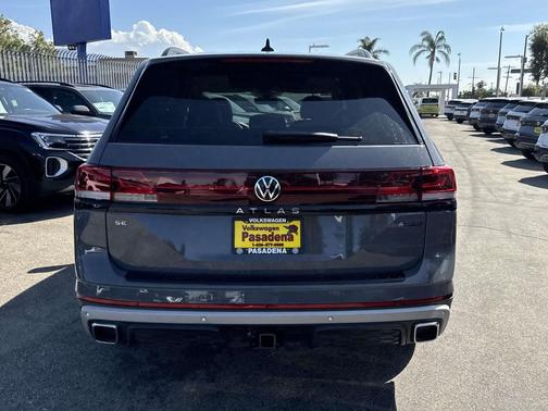 2026 Volkswagen Atlas 2.0T SE w/Technology 4MOTION