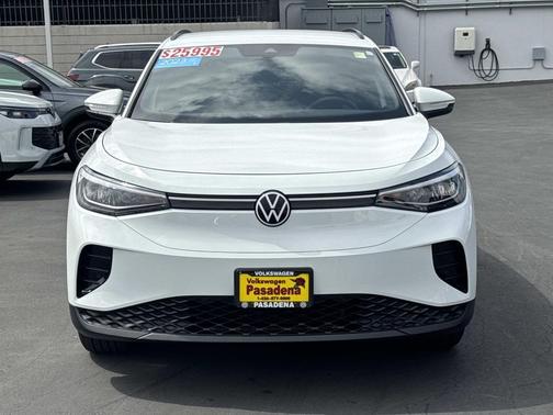 Pure White 2023 Volkswagen ID.4 Pro