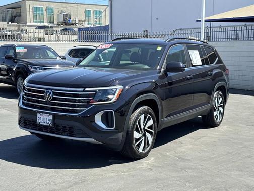 2025 Volkswagen Atlas 2.0T SE w/Technology