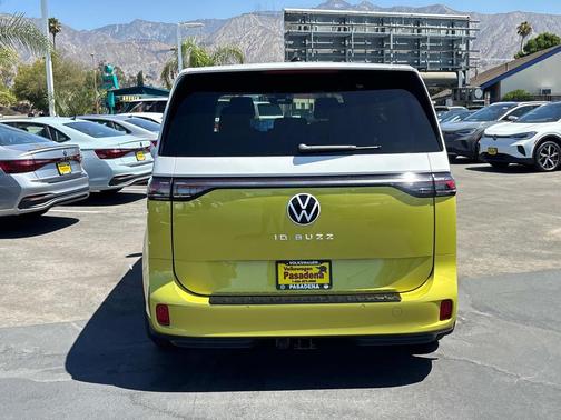 2025 Volkswagen ID. Buzz Pro S Plus
