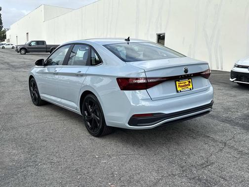 2026 Volkswagen Jetta 1.4T SE