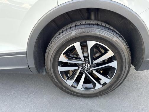 2024 Volkswagen Tiguan 2.0T S