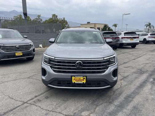 silver mist metallic 2026 Volkswagen Atlas 2.0T SE