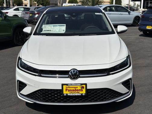 Opal White Pearl 2026 Volkswagen Jetta 1.4T SEL