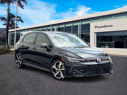 2025 Volkswagen Golf GTI 2.0T SE DSG