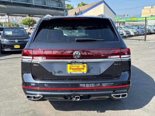 2025 Volkswagen Atlas 2.0T SEL Premium R-Line 4MOTION