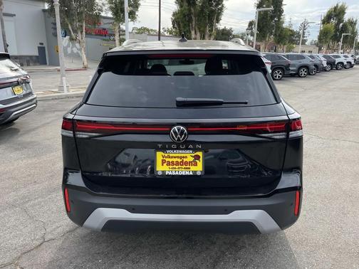 2025 Volkswagen Tiguan 2.0T S