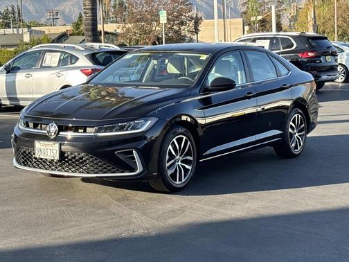 2025 Volkswagen Jetta 1.5T SE