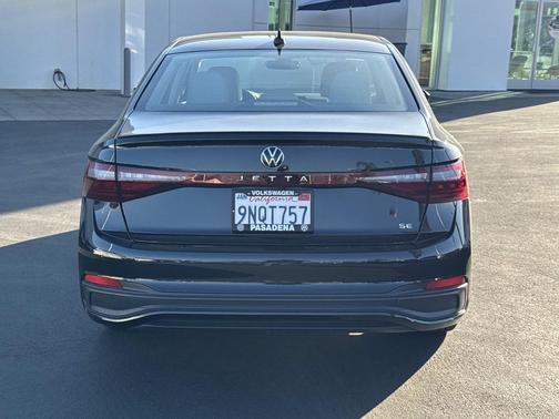 2025 Volkswagen Jetta 1.5T SE