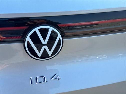 2022 Volkswagen ID.4 Pro
