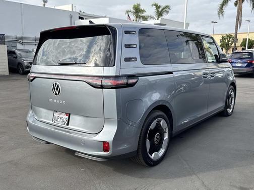 2025 Volkswagen ID. Buzz Pro S