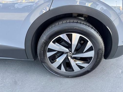 2023 Volkswagen ID.4 Pro