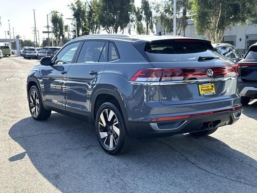 2026 Volkswagen Atlas Cross Sport 2.0T SE w/Technology 4MOTION