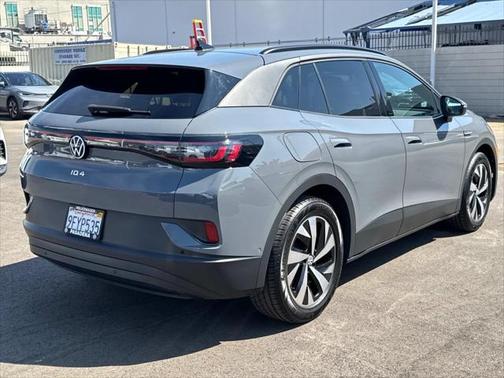 2023 Volkswagen ID.4 Pro