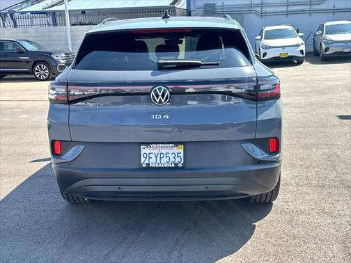 2023 Volkswagen ID.4 Pro