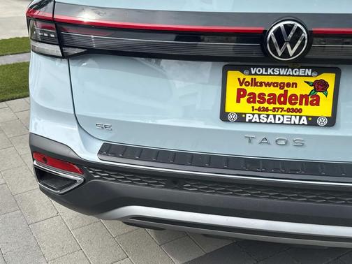 2025 Volkswagen Taos 1.5T SE