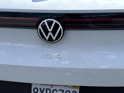 2021 Volkswagen ID.4 Pro