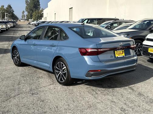 2026 Volkswagen Jetta 1.4T SE