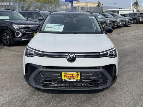 2025 Volkswagen Taos 1.5T SE Black