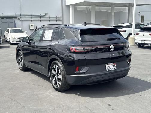 Deep Black Pearl 2023 Volkswagen ID.4 Pro