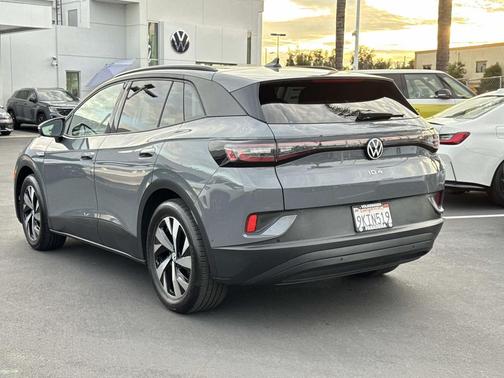 2023 Volkswagen ID.4 Pro