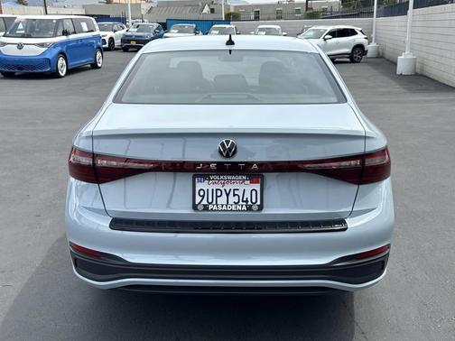 Monument Gray 2025 Volkswagen Jetta 1.5T Sport