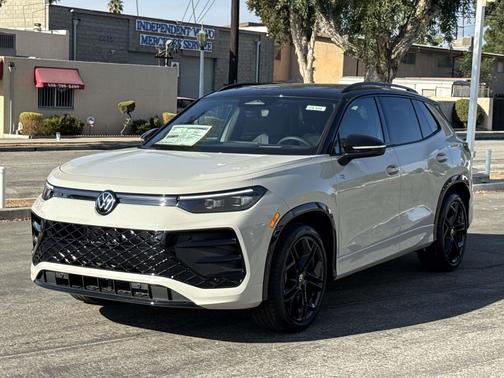 2025 Volkswagen Tiguan 2.0T SE R-Line Black