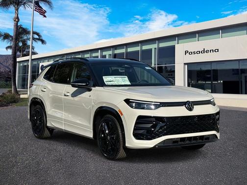 2025 Volkswagen Tiguan 2.0T SE R-Line Black